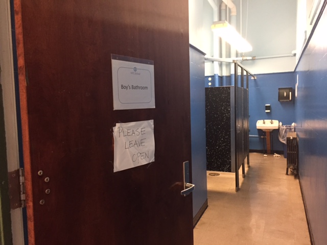 The+NYC+iSchool+boys+bathroom+at+a+glance.