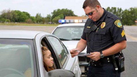 Lawyer/Uber driver was pulled over and was restricted from recording the police due to a new supposed law.