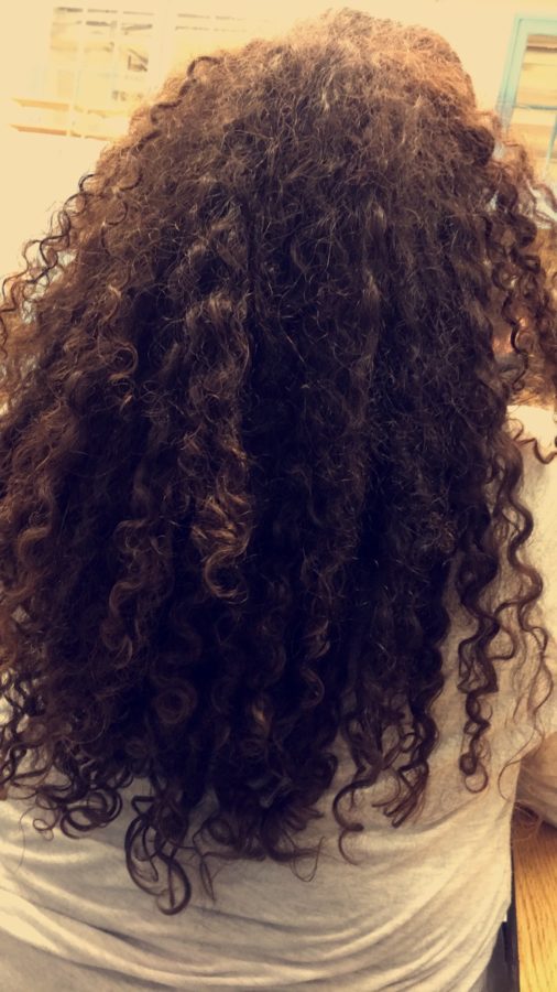 Beautiful+locks+of+curly+hair.