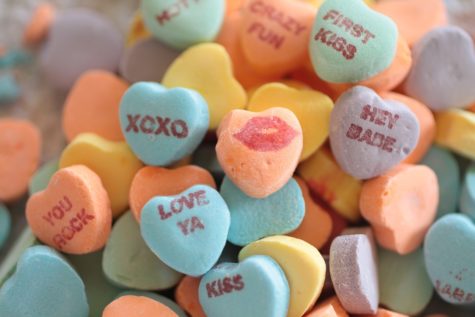 Students on Valentine’s Day at the iSchool