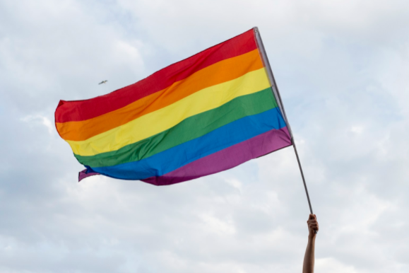 https://www.nbcnews.com/nbc-out/out-news/teacher-faces-backlash-suggesting-student-pledge-allegiance-pride-flag-rcna1817