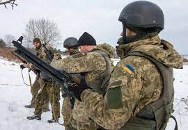 Ukrainian Soldiers
Source: https://nara.getarchive.net/media/yavoriv-ukraine-ukrainian-soldiers-assigned-to-29c06d